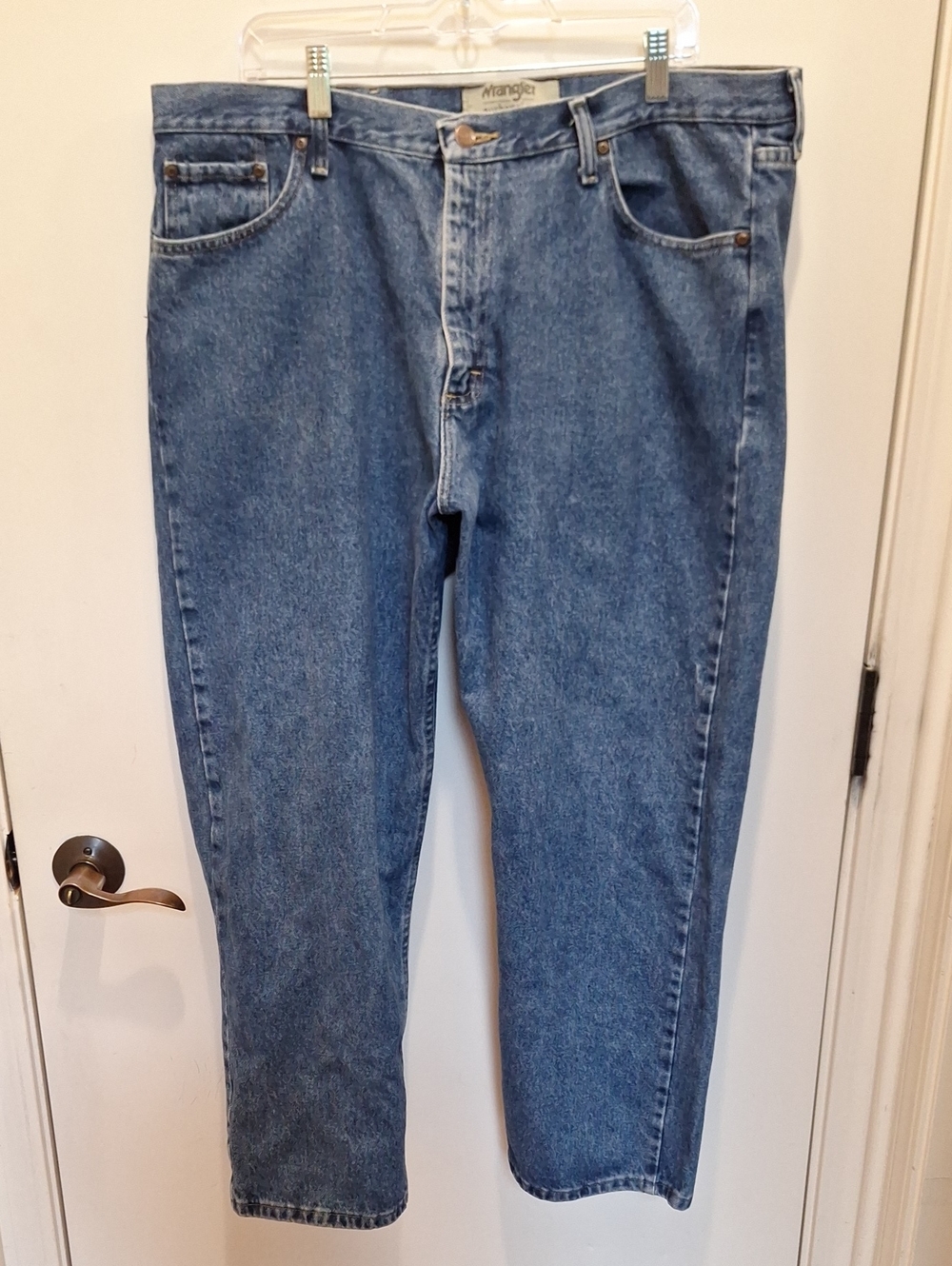 Wrangler Straight-Leg Medium Blue Denim Jeans